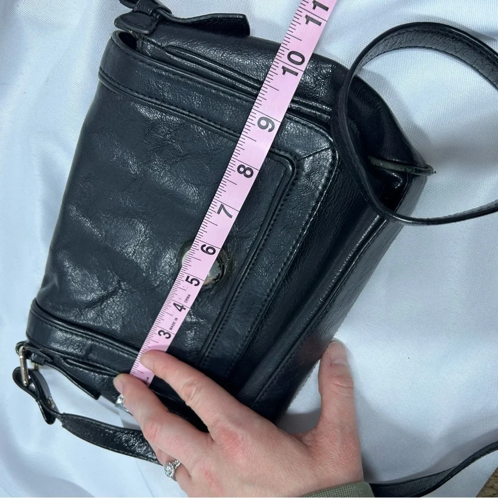 Kate Spade | Vintage Roland Park Kirk Crossbody Black Leather Purse Bag